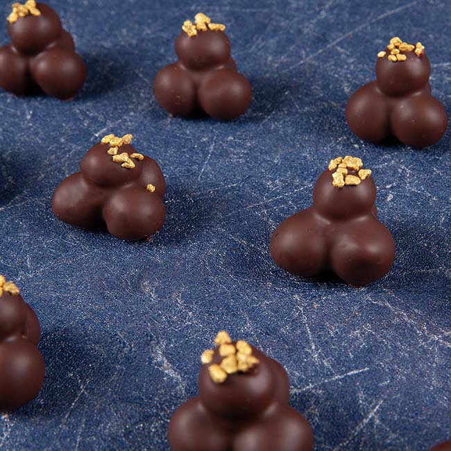 64% Dark Four Brothers Tray (48pcs)