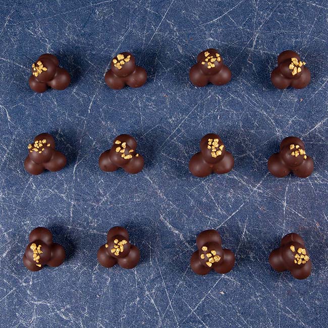 64% Dark Four Brothers Tray (48pcs)