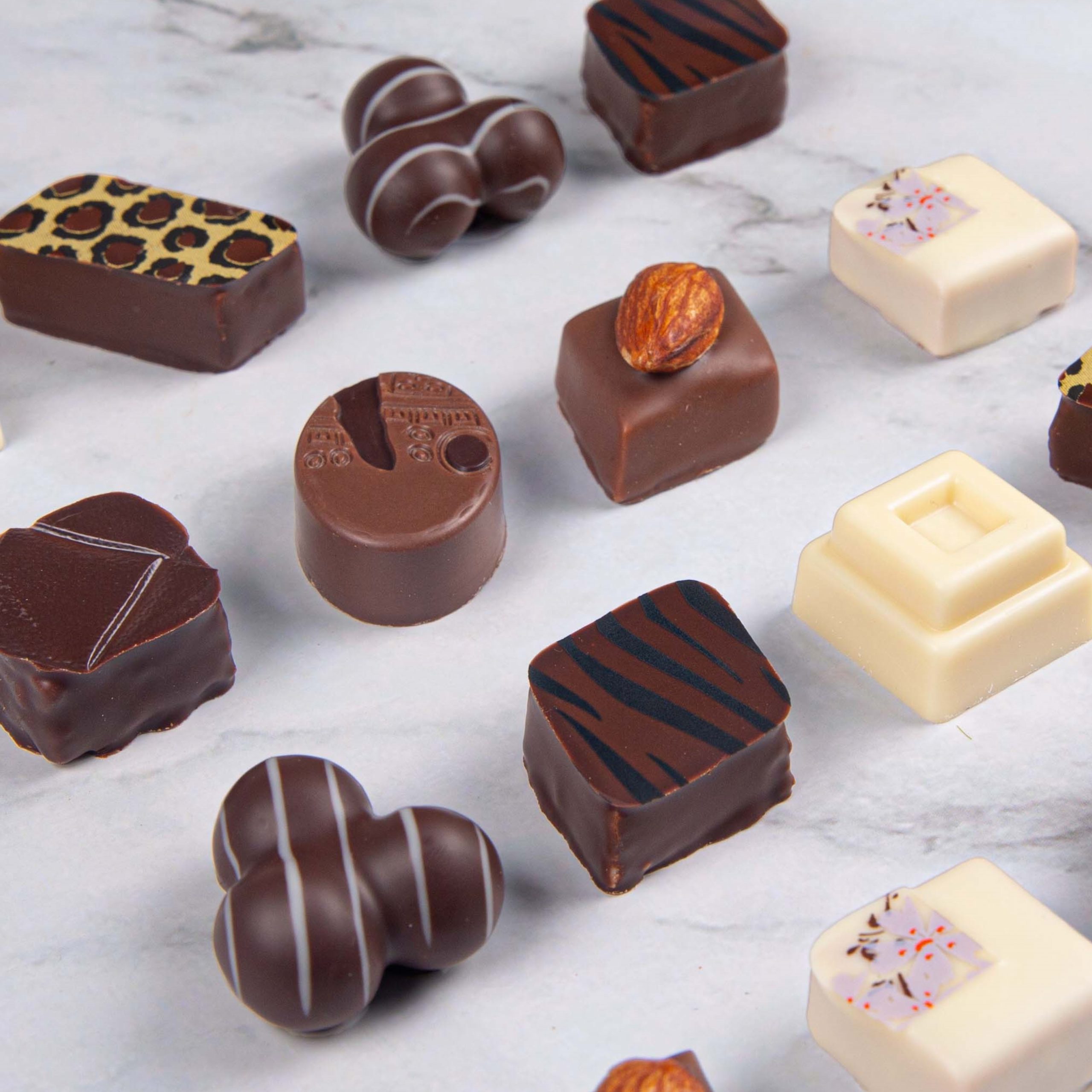 Blissful Assorted Praline Tray (48pcs)