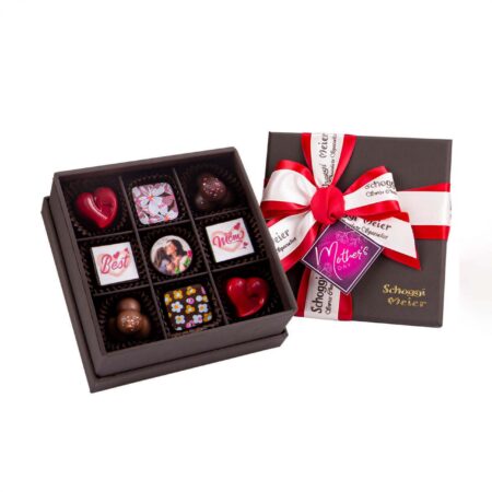 “Best Mom” Personalized Praline Box (9pcs)